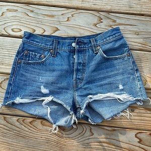 LEVIS - SHORTS - BUTTON FLY